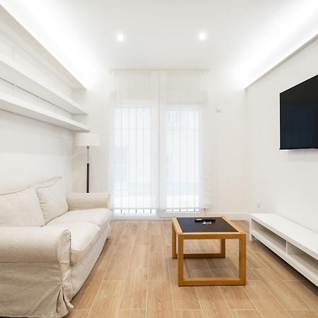 Apartamento Unico En Gran Via Lägenhet Madrid Exteriör bild