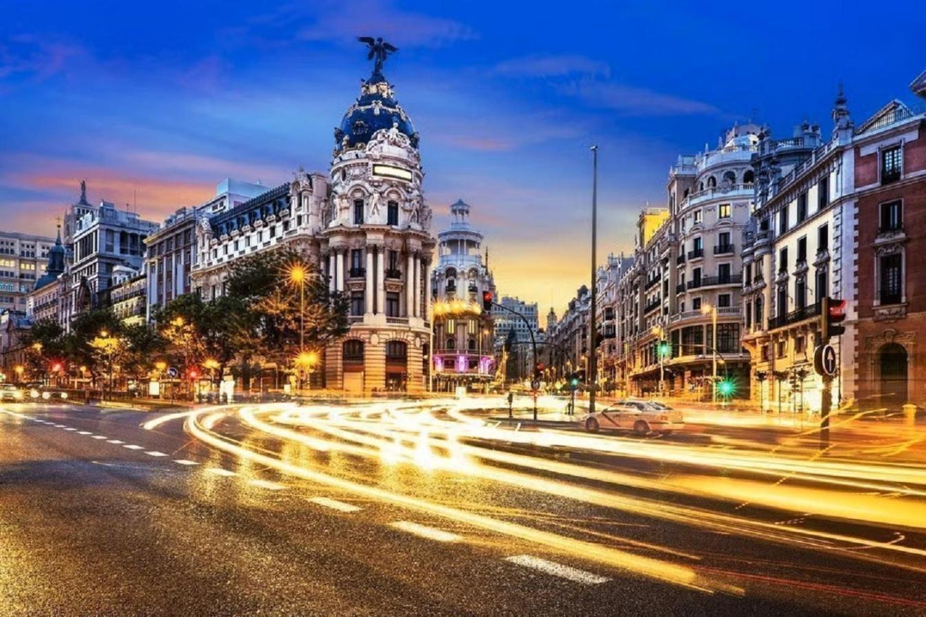 Apartamento Unico En Gran Via Lägenhet Madrid Exteriör bild