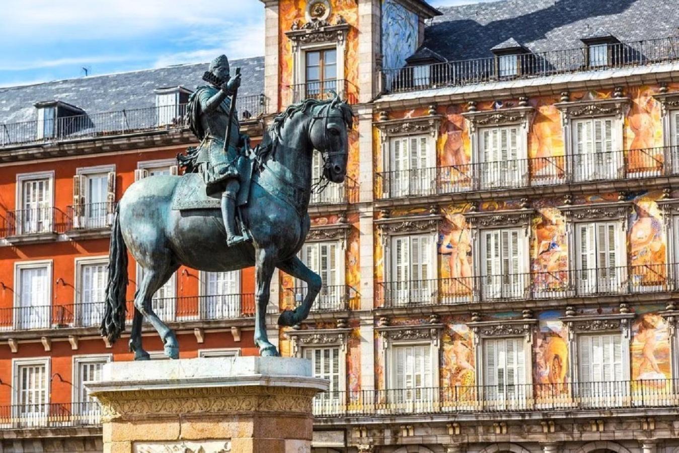 Apartamento Unico En Gran Via Lägenhet Madrid Exteriör bild
